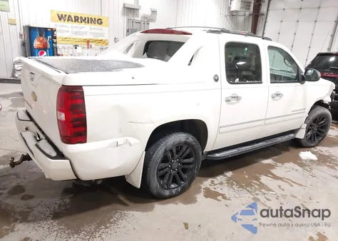 2013 Chevrolet Avalanche Ltz из США, поврежденный, VIN 3GNTKGE70DG207180